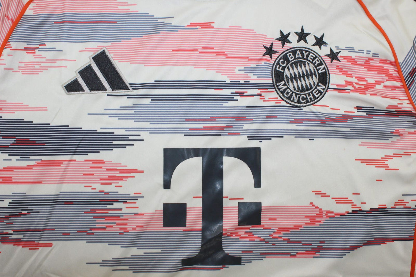 Bayern Munich 25/26 Jersey ll - Version Fan