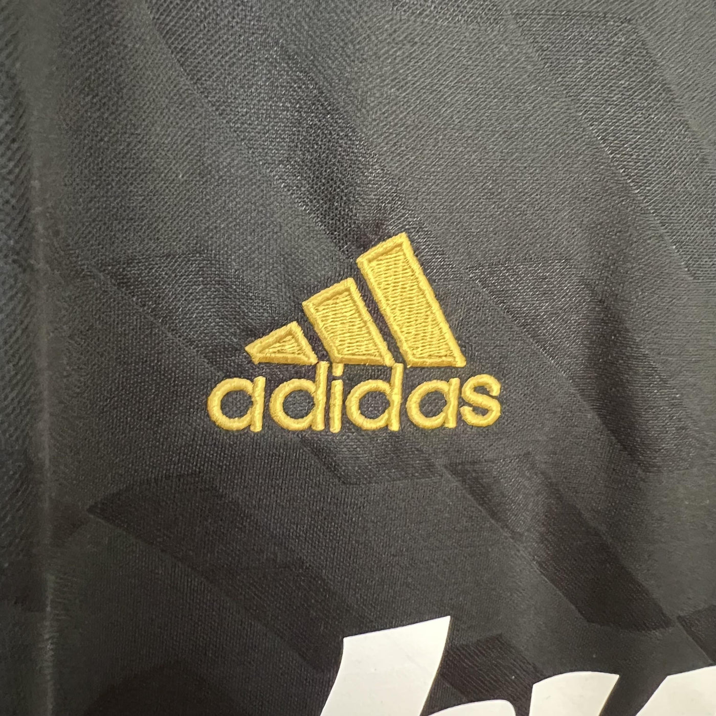 Real Madrid Retro Away Jersey 2011/2012 - Long Sleeve