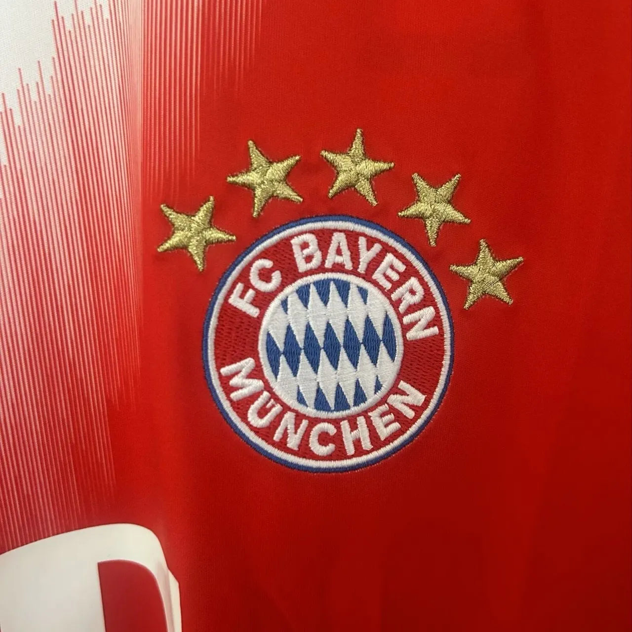 Bayern Munich 25/26 Jersey l - Version Fan