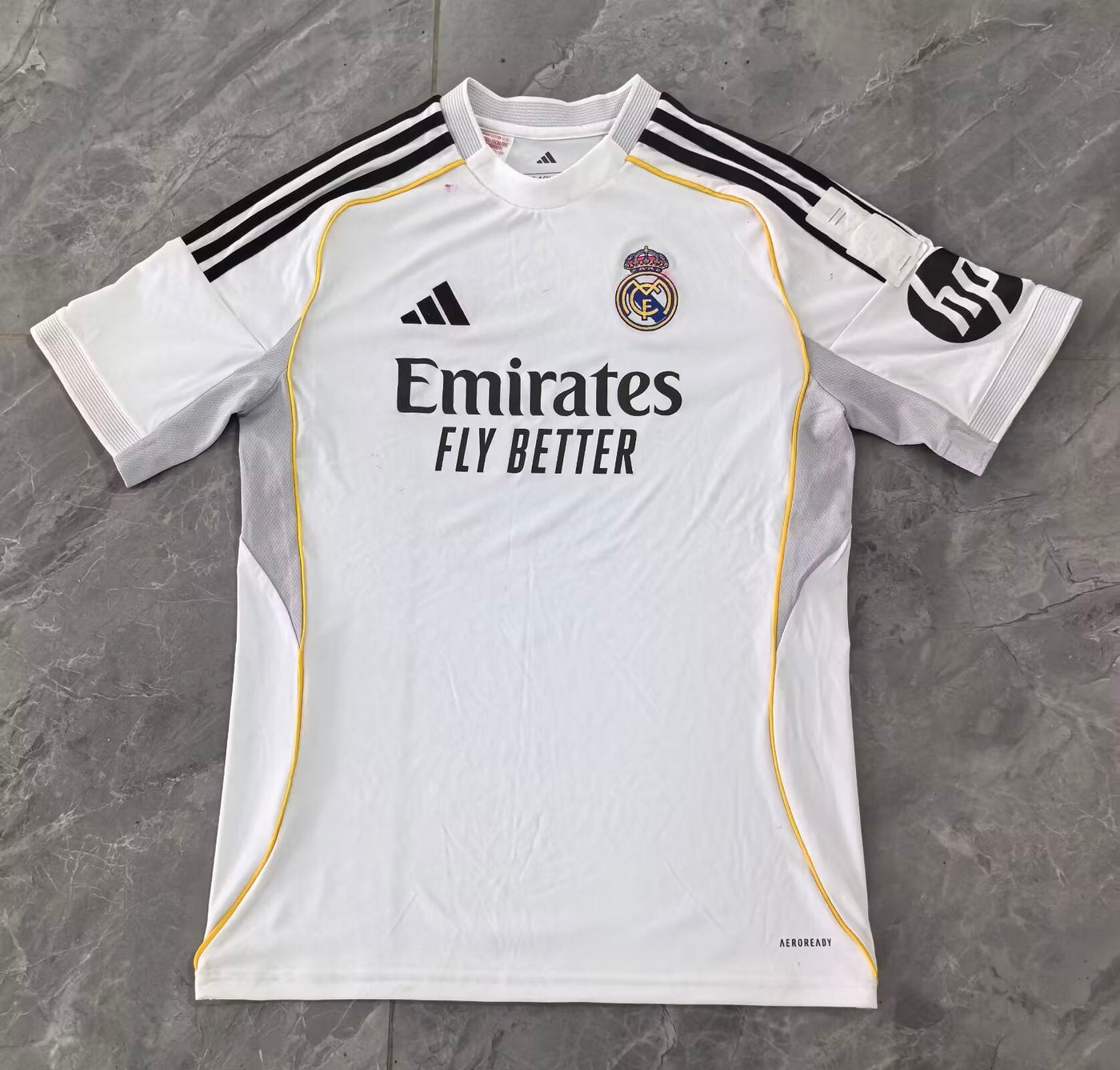 Real Madrid Home Jersey 2025/26 - Version Fan