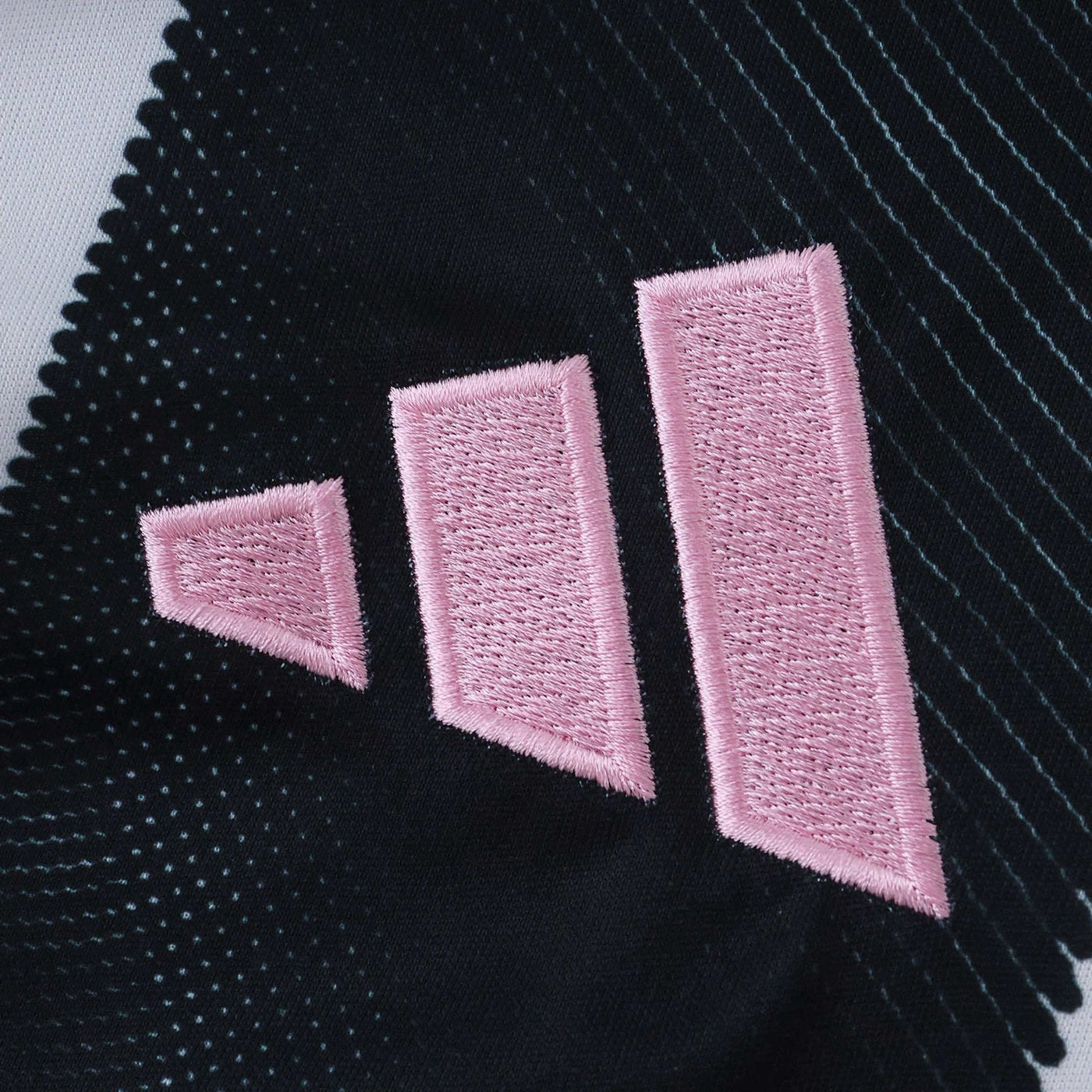 Juventus Player Jersey I 2025/26