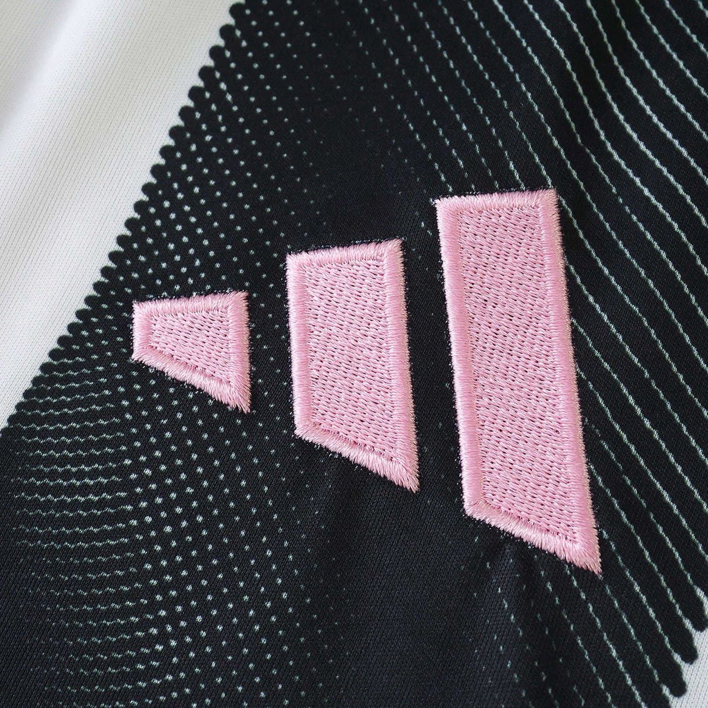 Juventus Player Jersey I 2025/26